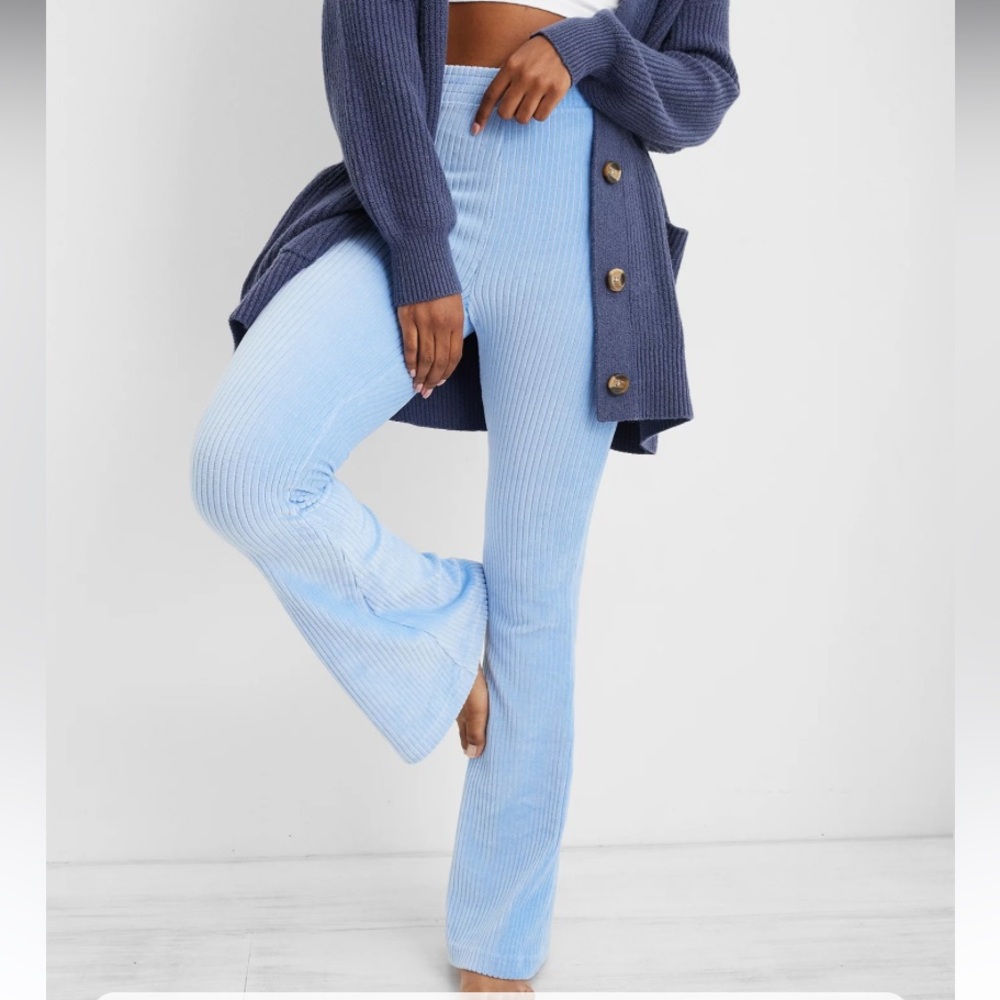 Aerie Groove-On Velour High Waisted Flare Pant